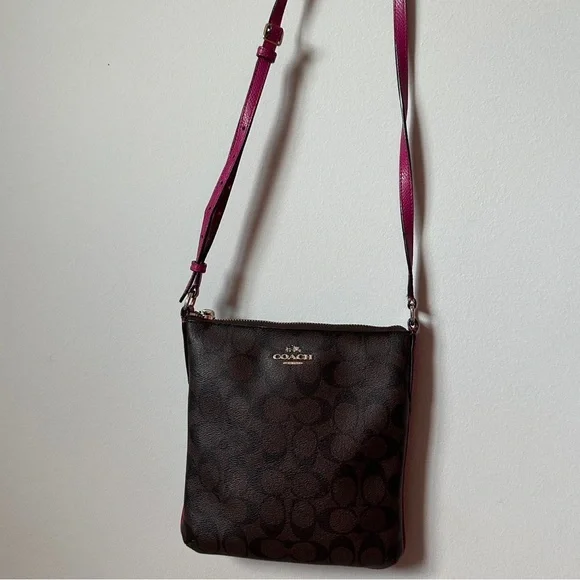 Coach crossbody - Picture 9 of 11